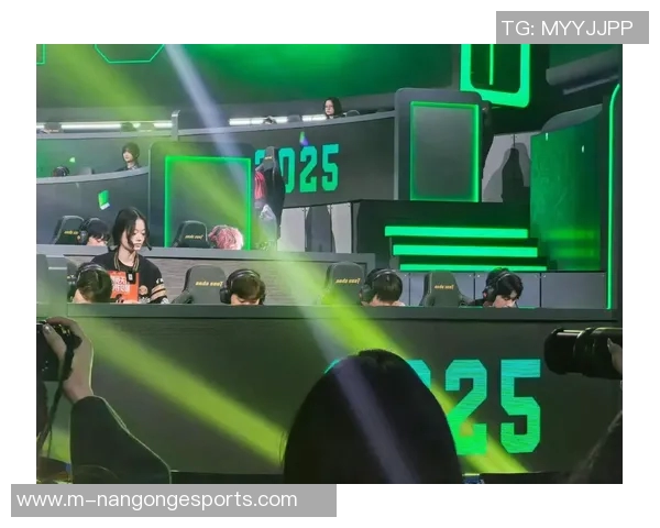 和平精英巨献揭秘JDG战队默契配合与战术策略的深度解析 和平精英巨献揭秘JDG战队默契配合与战术策略的深度解析